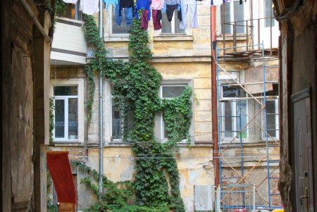 От старинных зданий до современных высоток: какая она улица Базарная (фоторепортаж) 