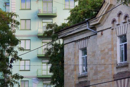 От старинных зданий до современных высоток: какая она улица Базарная (фоторепортаж) 