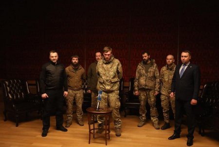 215 защитников Украины вернулись на Родину из российского плена (фото, видео)