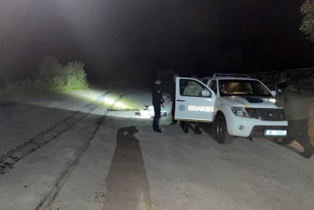Вместо рыбы — штраф или ограничение свободы: в заказнике Одесской области браконьер ночью ловил кефаль (фото)