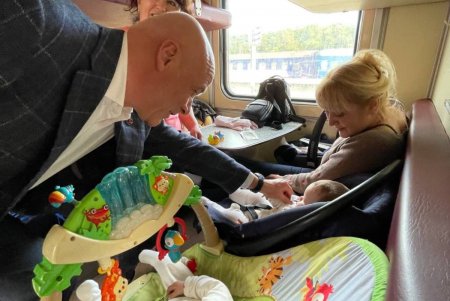 Более 40 воспитанников детских домов Одессы отправились в Черновцы (фото, видео) 