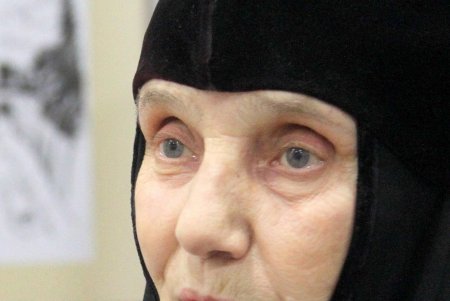 Во Всемирном клубе одесситов открылась выставка работ талантливой студентки семинарии (фоторепортаж)