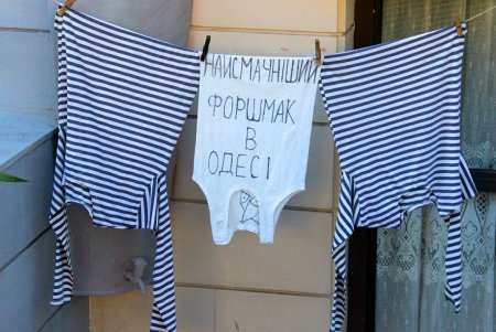 Греческая: от старинных купеческих особняков до современных строений, которые вписались в неповторимую атмосферу известной улицы (фоторепортаж) 