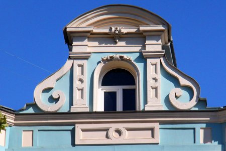 Греческая: от старинных купеческих особняков до современных строений, которые вписались в неповторимую атмосферу известной улицы (фоторепортаж) 