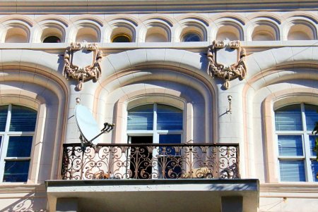 На Екатерининской есть уникальный дом, построенный в югендстиле (фоторепортаж) 
