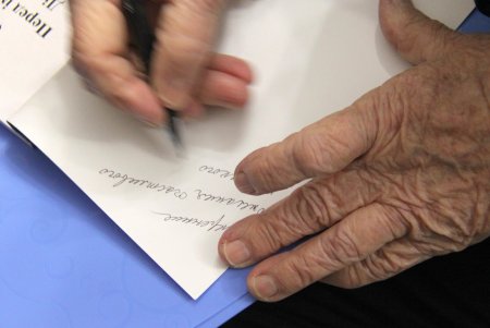 Педагог с 60-летним стажем презентовала книгу для коллег из музыкальных заведений (фоторепортаж)