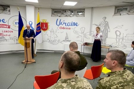 Покрова, казачество и защитники Украины: одесситы отмечают три праздника и помнят о своих героях (фоторепортаж)