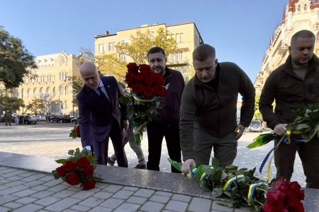 Покрова, казачество и защитники Украины: одесситы отмечают три праздника и помнят о своих героях (фоторепортаж)