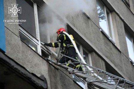 В Одессе горел один из корпусов политехнического университета (фото, видео)