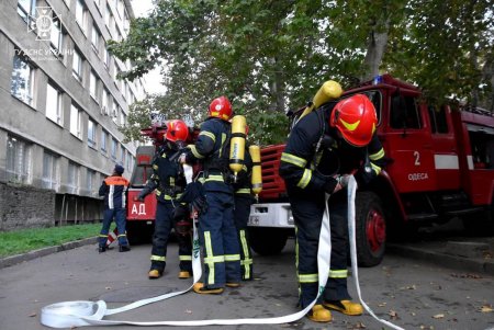 В Одессе горел один из корпусов политехнического университета (фото, видео)