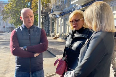 Одессу активно готовят к отопительному сезону: завершается ремонт тепловой сети по Александровскому проспекту (фото, видео)