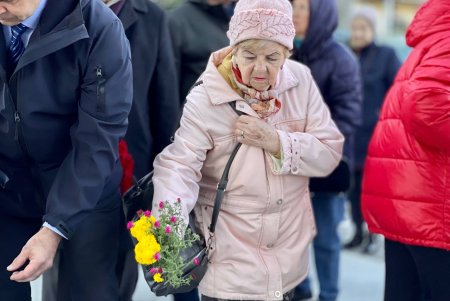 81-я годовщина трагедии: одесситы почтили память 25 тысяч горожан, сожженных на пороховых складах (фото)