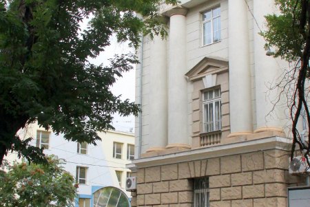 Старые дома, граффити и архитектурные сокровища улицы Кузнечной: воскресная прогулка по старой Одессе (фоторепортаж)