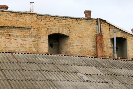 Старые дома, граффити и архитектурные сокровища улицы Кузнечной: воскресная прогулка по старой Одессе (фоторепортаж)