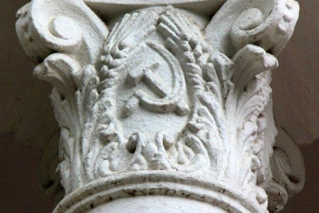 Старые дома, граффити и архитектурные сокровища улицы Кузнечной: воскресная прогулка по старой Одессе (фоторепортаж)