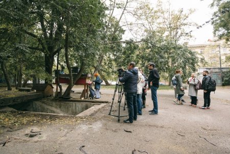 В парке Шевченко открылось бомбоубежище с Wi-Fi и дистанционным электрозамком (фоторепортаж) 