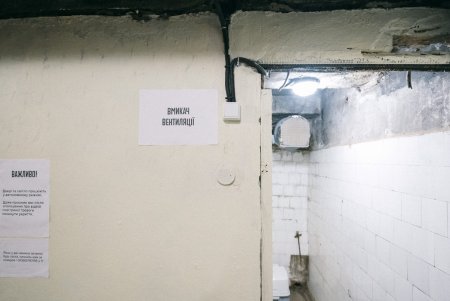 В парке Шевченко открылось бомбоубежище с Wi-Fi и дистанционным электрозамком (фоторепортаж) 