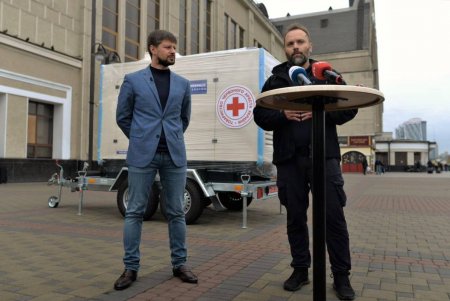 Беспрерывную работу Одесского железнодорожного вокзала обеспечит генератор от Красного Креста (фото)