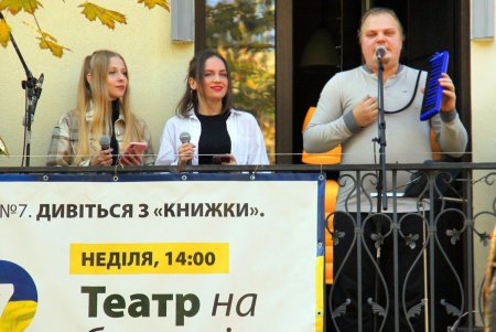 Горожане увидели последний в этом сезоне «Джаз на балконе» на знаменитой Книжке (фоторепортаж) 