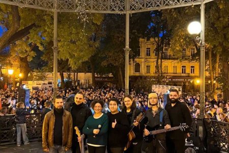 В Горсаду Одессы прошел благотворительный концерт в поддержку украинских защитников (фото)