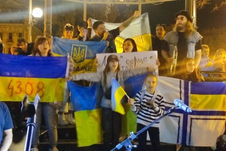 В Горсаду Одессы прошел благотворительный концерт в поддержку украинских защитников (фото)