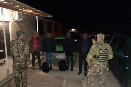 Пограничники разоблачили схему незаконной переправки военнообязанных мужчин через границу (фото)