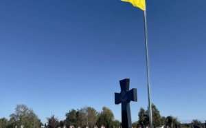 Покрова, казачество и защитники Украины: одесситы отмечают три праздника и помнят о своих героях (фоторепортаж)