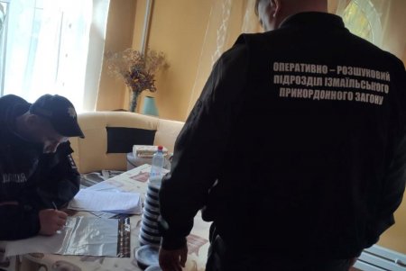 В Вилково местные жители незаконно торговали черной икрой и краснокнижной рыбой (фото)