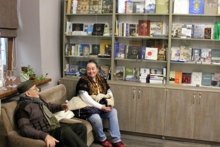 Графика и коллаж: в Одессе отрылась выставка одесской художницы (фоторепортаж)