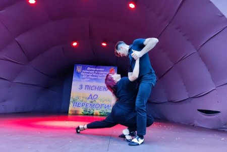 В парке Шевченко прошел благотворительный концерт в поддержку ВСУ (фото)