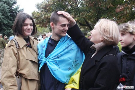 В Одесскую область из российского плена вернулись семь молодых бойцов (фото)