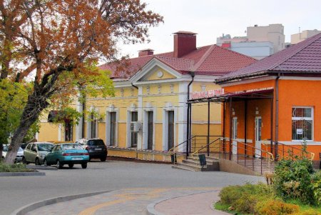 В Одесской инфекционной больнице продолжается масштабная реставрация старинных корпусов (фоторепортаж)