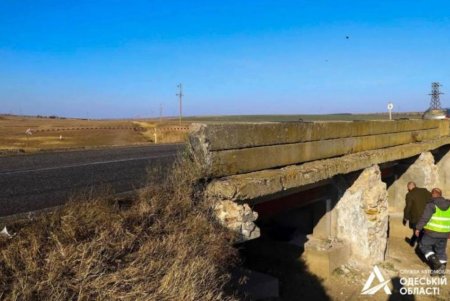 На автодороге Одесса-Рени проводятся ремонтные работы (фото)