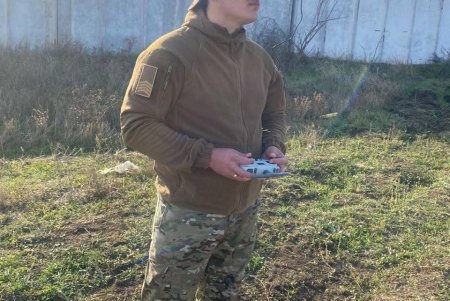 Одесские бойцы освоили новые современные беспилотники (фото)
