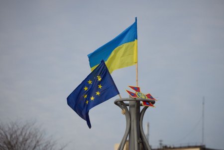 Президент Украины посетил освобожденный Херсон (фото, видео)