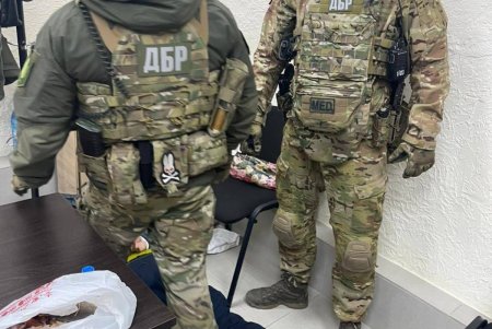 Выдавали разрешительные документы за деньги: в Одесской области чиновники организовали масштабную схему поборов с экспортеров «зернового коридора» (фото, видео)