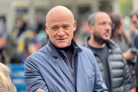 Зерновая инициатива, гуманитарная помощь и подготовка к зиме: Одессу посетила официальная делегация членов Комитета по обороне Палаты общин Великобритании (фото, видео)