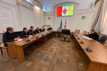 Зерновая инициатива, гуманитарная помощь и подготовка к зиме: Одессу посетила официальная делегация членов Комитета по обороне Палаты общин Великобритании (фото, видео)