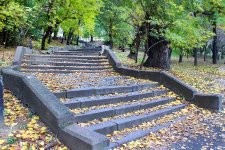 Сегодня прогуляемся по Херсонскому скверу (фоторепортаж)