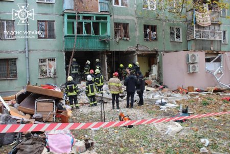 В квартире на Краснова произошел взрыв бытового газа: два человека получили ранения (фото) (обновляется)