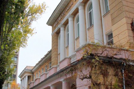 Институт имени Филатова — уникальная здравница, распложенная на одном из самых красивых одесских бульваров (фоторепортаж)