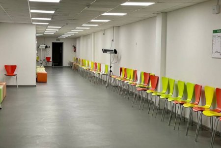 Подготовка к зимнему периоду в условиях войны: в Одессе обустраивают Пункты несломленности (фото, видео)