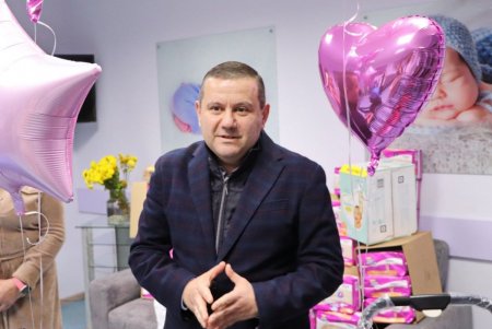 Одесские врачи помогли появиться на свет тройне жительницы Харькова, которая покинула родной город из-за войны (фото, видео) 