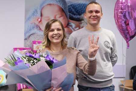 Одесские врачи помогли появиться на свет тройне жительницы Харькова, которая покинула родной город из-за войны (фото, видео) 
