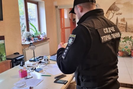 В Одессе адвокат пыталась переправить призывника за границу по поддельным документам (фото, видео) 