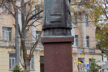 Поздняя осень на одесской Соборке (фоторепортаж)