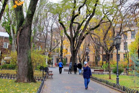 Поздняя осень на одесской Соборке (фоторепортаж)