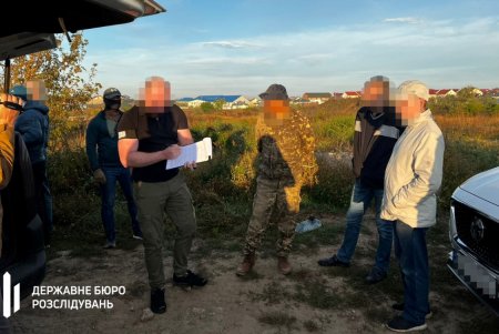Одессита, который вывесил флаг РФ на жилом доме и сотрудничал с оккупантами, приговорили к 15 годам тюрьмы (фото)