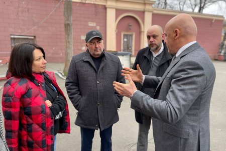 Памятник основателям временно разместят на территории Одесского художественного музея (фото, видео)