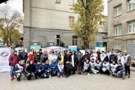 «Теплая волна» помощи ВСУ: в одесском пункте несокрушимости прошла благотворительная ярмарка в поддержку защитников (фото, видео)
